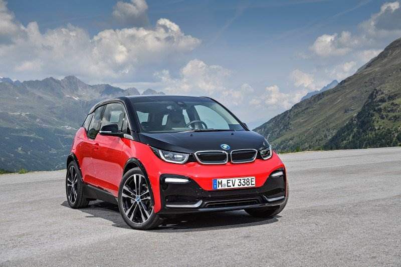 Cover Image for BMW Konzern in 2018 bisher 46.849 E-Fahrzeuge weltweit verkauft