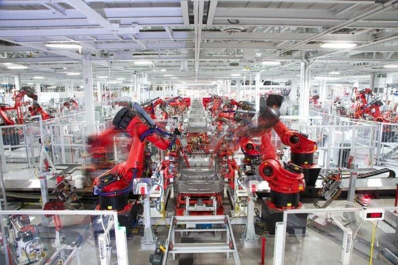 Cover Image for Werkbesichtigung mit Elon Musk und Marques Brownlee im Tesla-Werk Fremont