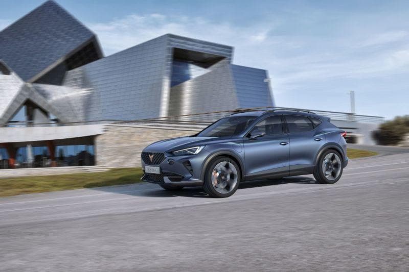 Cover Image for CUPRA enthüllt Formentor Plug-In Hybrid SUV vor Genfer Automobilsalon