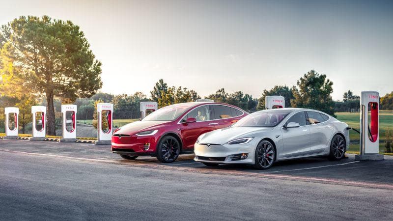 Cover Image for Tesla Supercharger 3.0 soll 200 kW schaffen