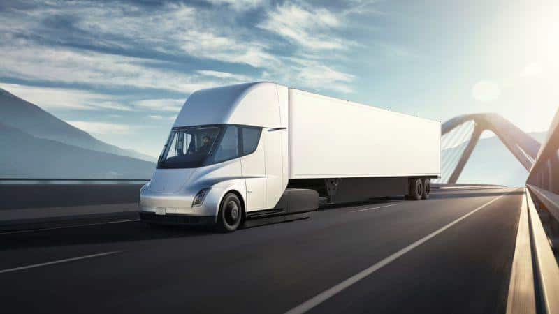 Cover Image for Produktionsstart des Tesla Semi wird auf 2020 verschoben