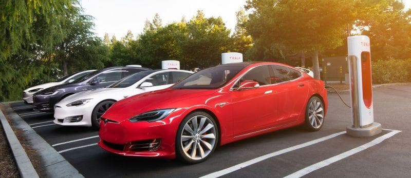 Cover Image for Tesla bietet 5.000 kostenlose Supercharger-Meilen im neuen Empfehlungsprogramm an