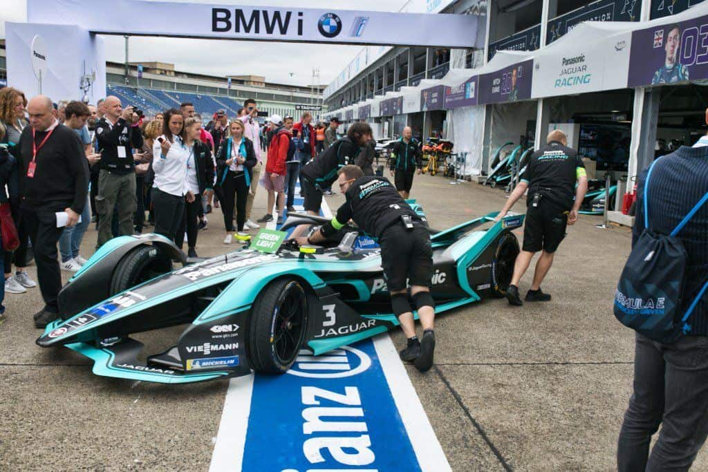 Cover Image for Jeff Dodds, CEO der Formel E, über Chancen und Hürden der Rennserie