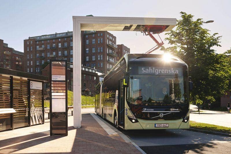 Cover Image for Volvo 7900 EA Elektro-Gelenkbus für bis zu 150 Fahrgäste kommt noch diesen Herbst auf die Straße
