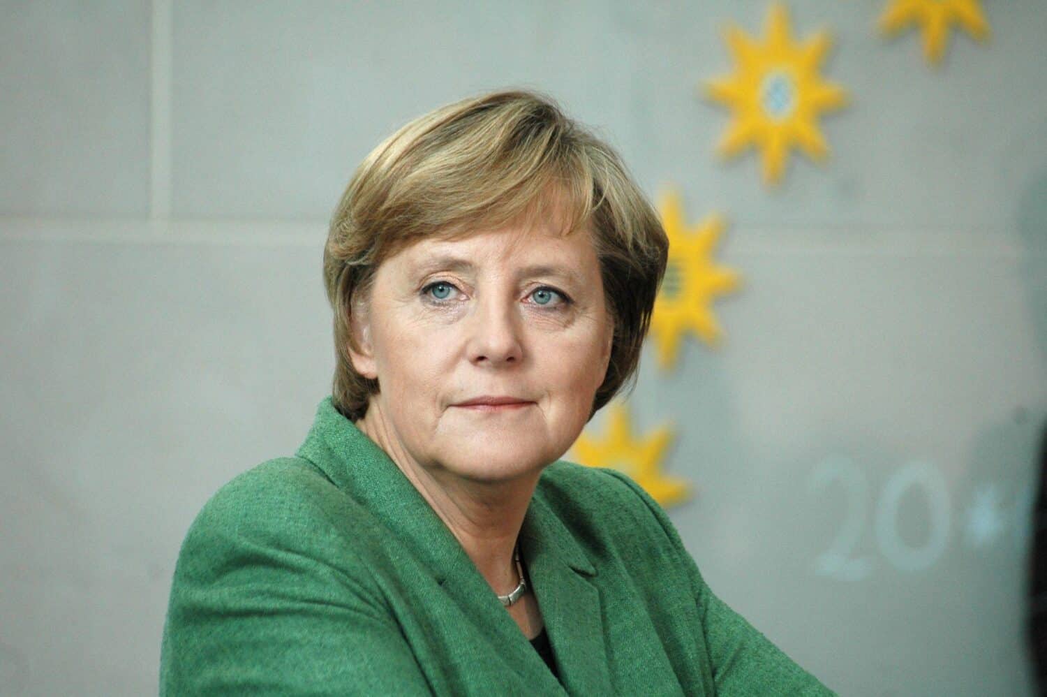 Cover Image for Merkel spricht sich für Brennstoffzelle sowie Klimaschutzprogramm 2030 aus