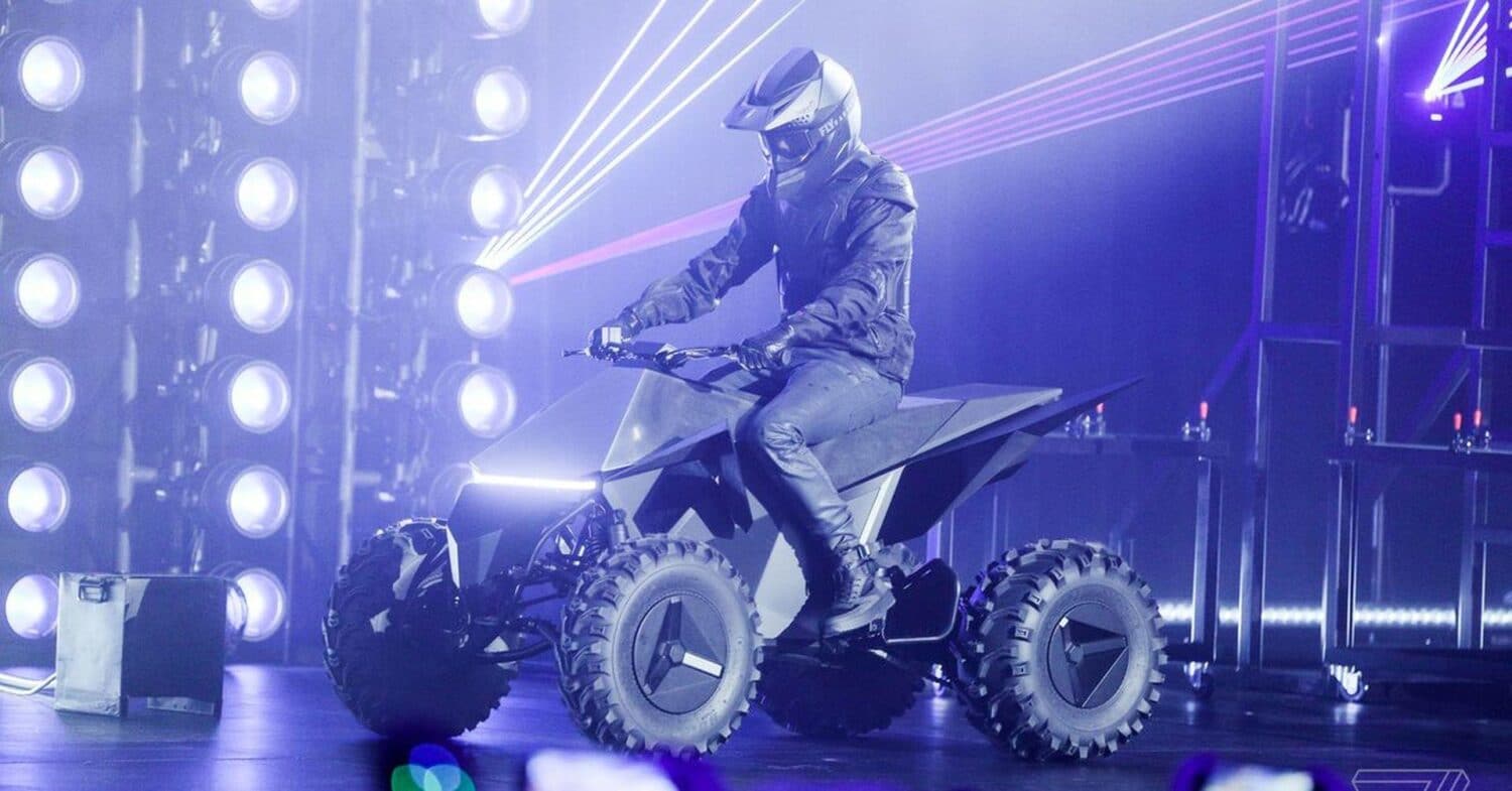 Cover Image for Tesla stellt vollelektrisches Quad-Bike vor
