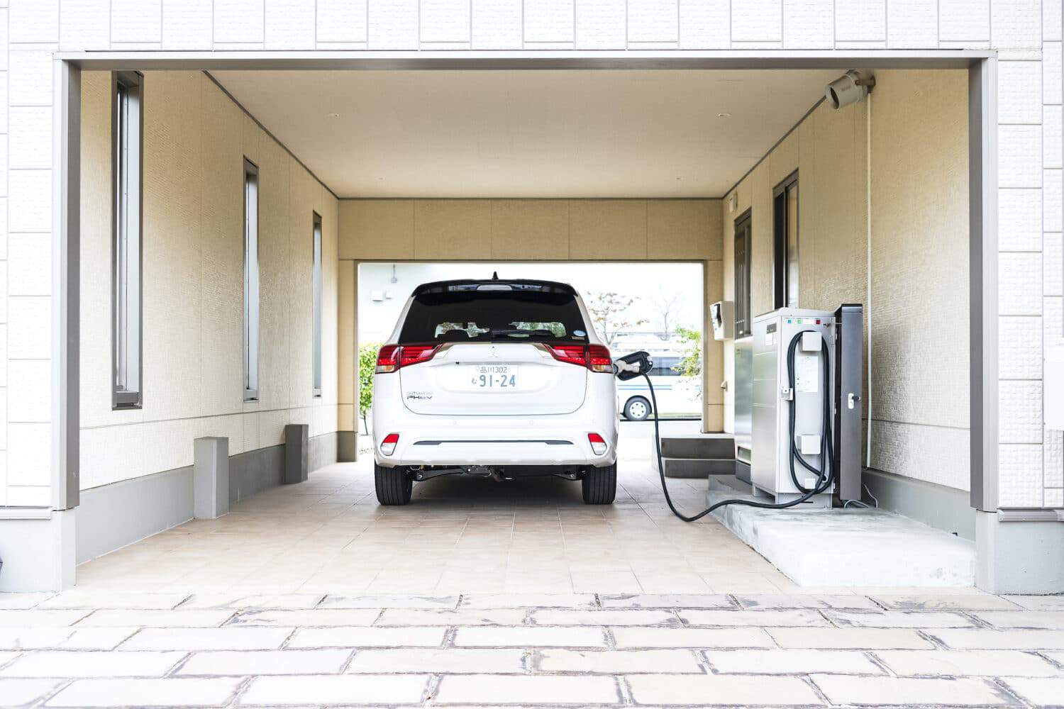 Cover Image for Mitsubishi unterstützt deutsches Forschungsprojekt zum bidirektionalen Laden