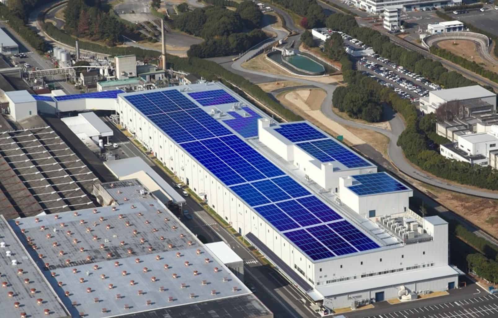 Cover Image for Mitsubishi setzt auf Altbatterien als Energiespeicher für Fotovoltaikanlage in Japan