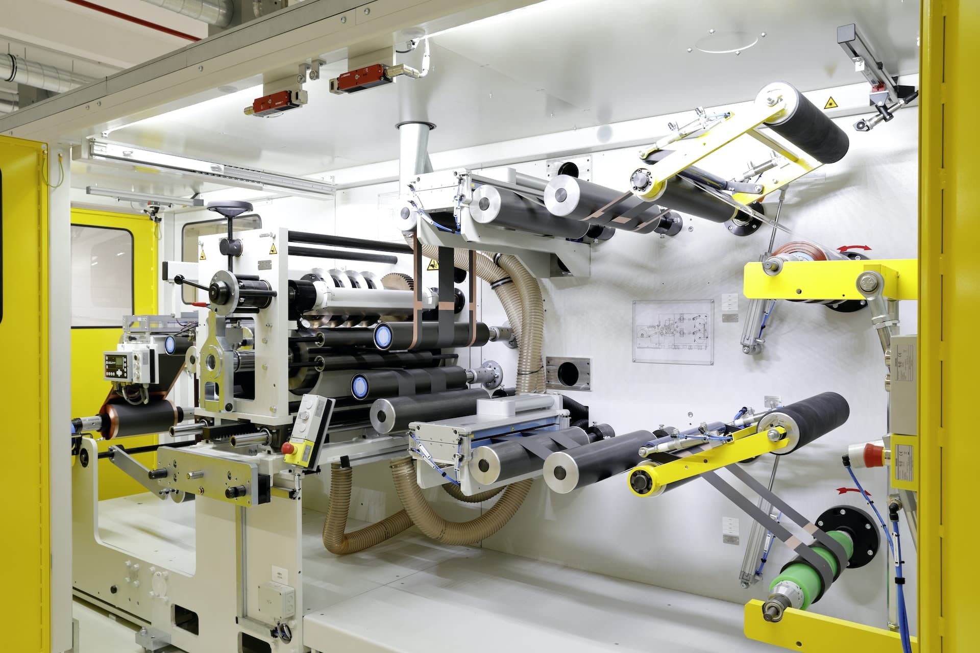 Cover Image for Volkswagen erhöht Zellkapazität im Batteriewerk Salzgitter auf 24 GWh