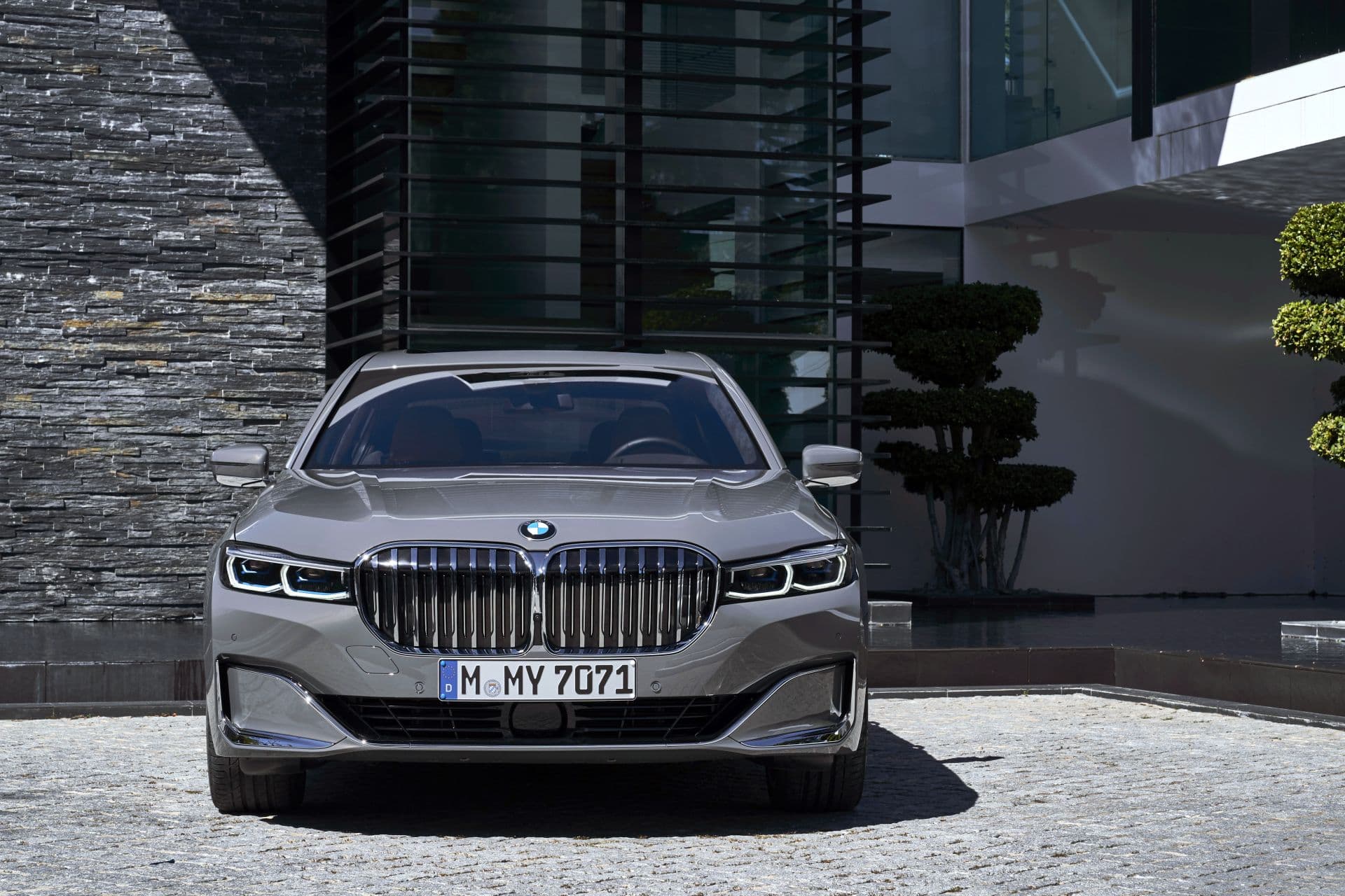 Cover Image for Gerüchte bestätigt: Nächste Generation BMW 7er kommt vollelektrisch