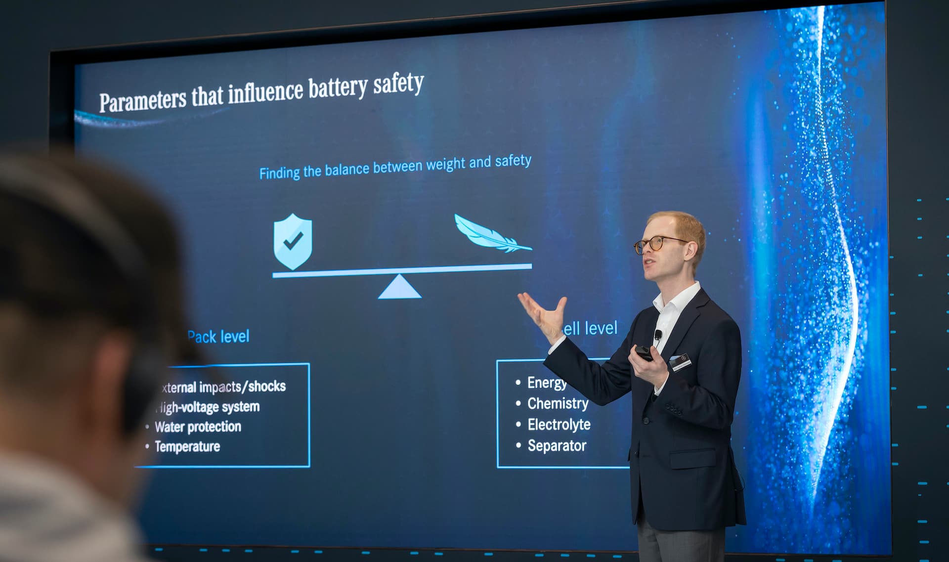 Cover Image for Daimlers Batterie-Chef über aktuelle und kommende Elektroauto-Akkus