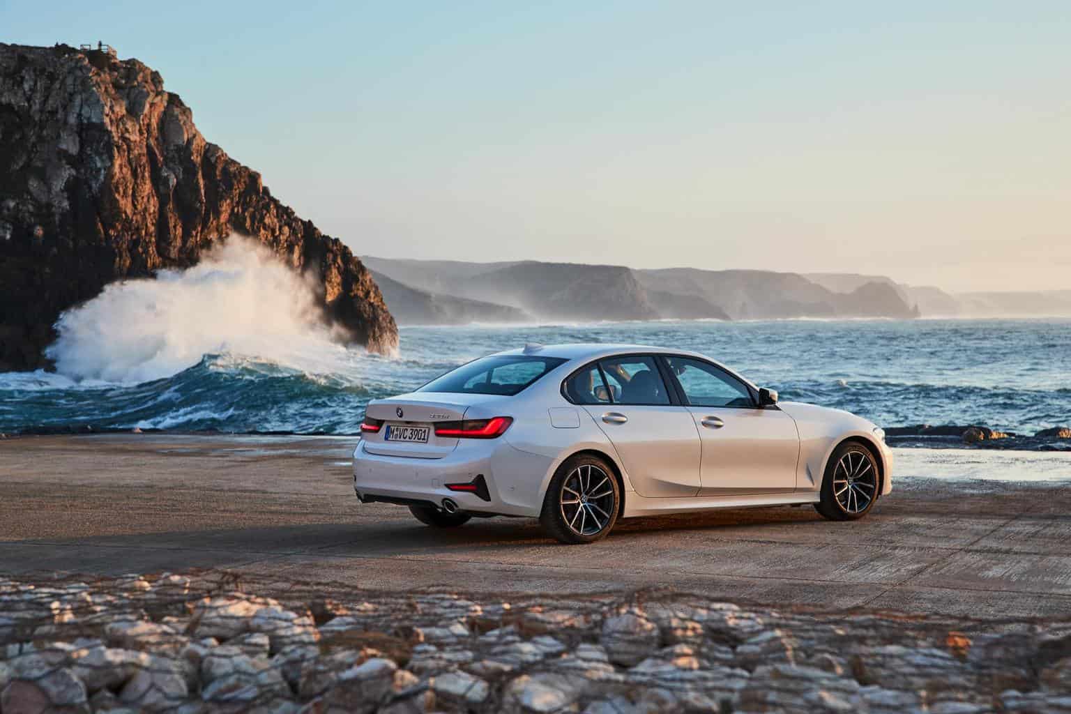 Cover Image for BMW: Vollelektrischer 3er könnte auf 5er und 7er E-Version folgen
