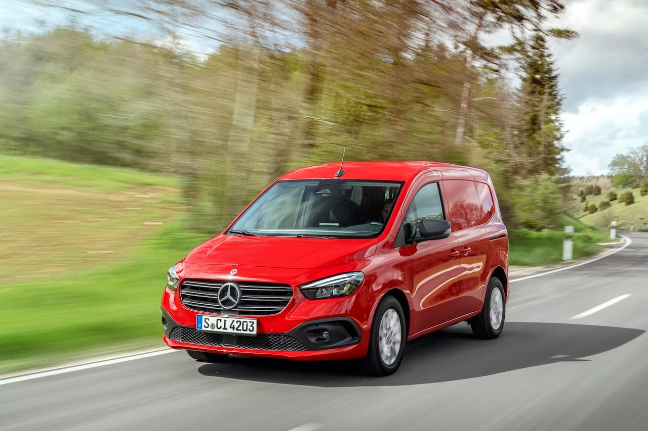 Cover Image for Mercedes-Benz stellt Elektro-Hochdachkombi eCitan vor