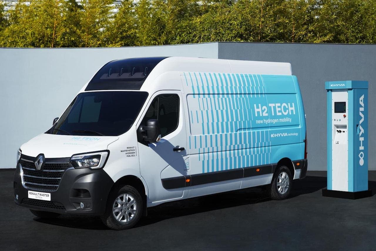Cover Image for Renault-Joint-Venture Hyvia stellt H2-Transporter mitsamt Tankstelle vor