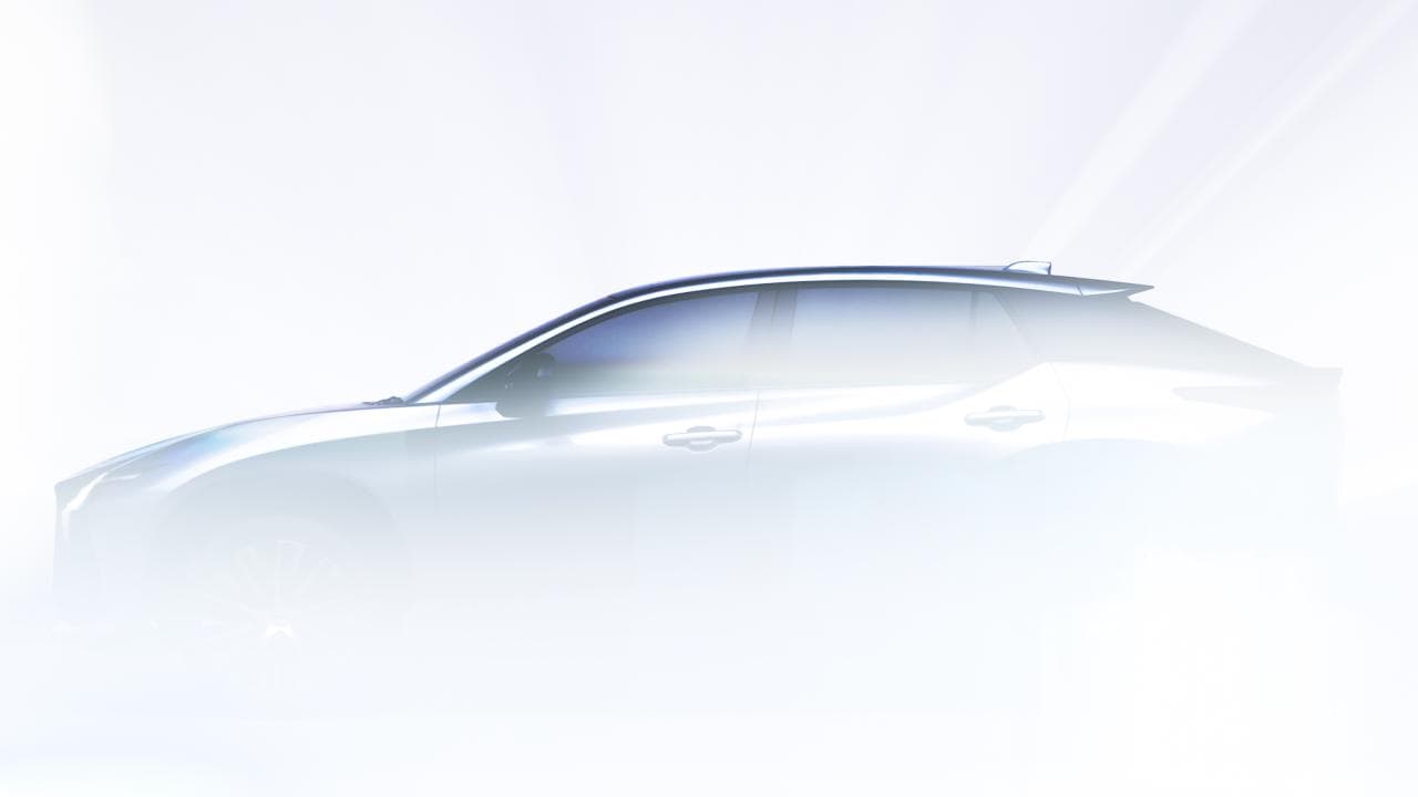 Cover Image for Lexus RZ: Elektro-Crossover RZ mit „unglaublicher“ Fahrdynamik