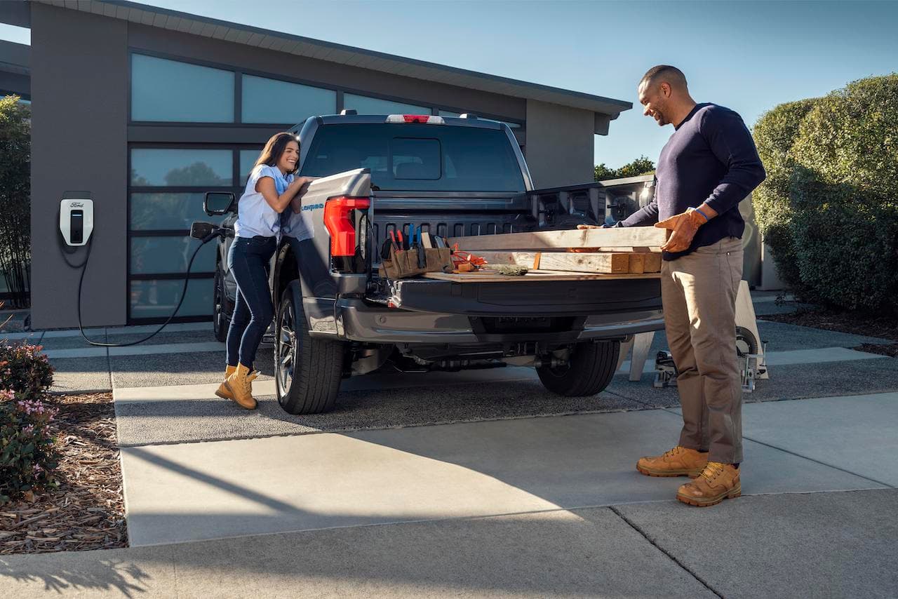 Cover Image for Ford: Elektro-Pick-up F-150 Lightning wird mir mehr Leistung ausgeliefert