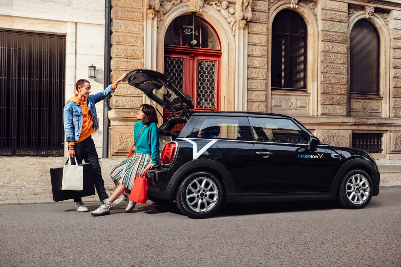 Cover Image for Stellantis übernimmt Charsharing-Angebot Share Now von BMW und Mercedes