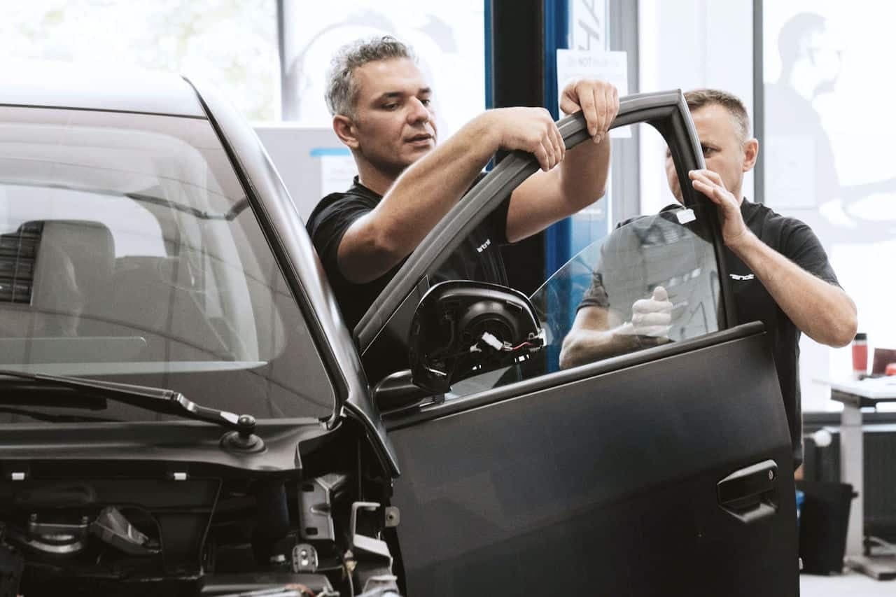 Cover Image for Bertrandt gibt Projekteinblicke zum Solar-E-Auto Sono Sion