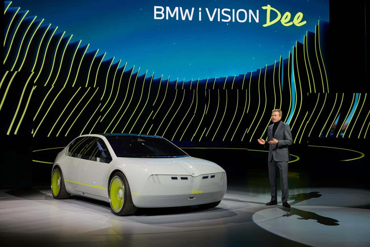 Cover Image for BMW-Chef Zipse spricht mit Dee und bekommt Unterstützung vom Terminator