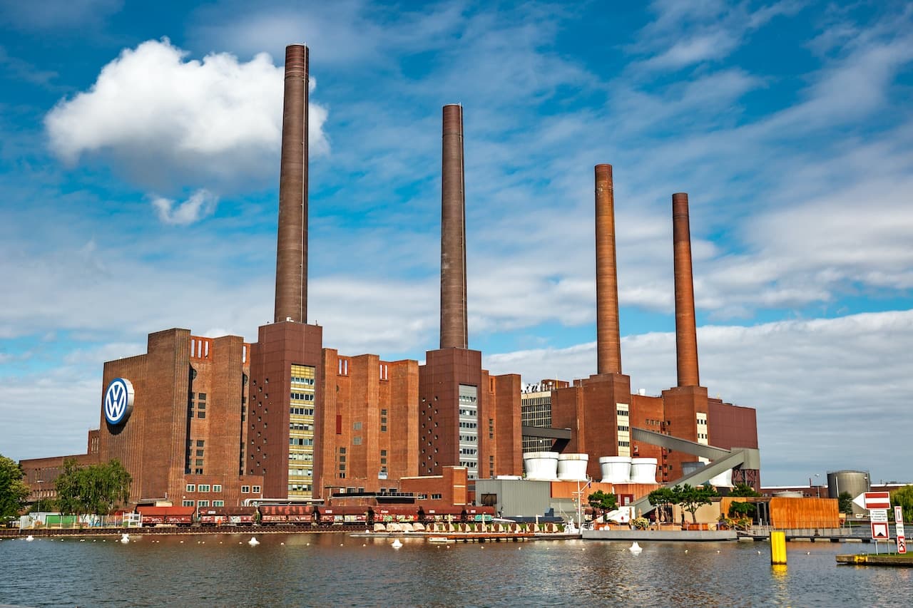 Cover Image for VW-Volumenmarken verbessern Umsatzniveau und Kosteneffizienz