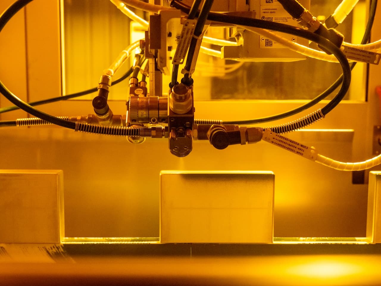 Cover Image for E-Komponentenfertigung in Leipzig: BMW eröffnet erste Zelllackierungslinie für Batteriemodule