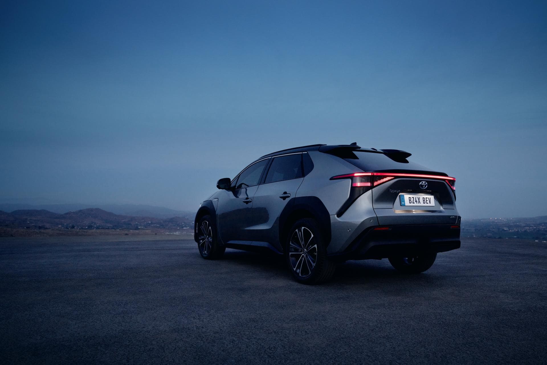 Cover Image for Toyota-CEO Sato: Drei-Stufen-Plan zur Rentabilität