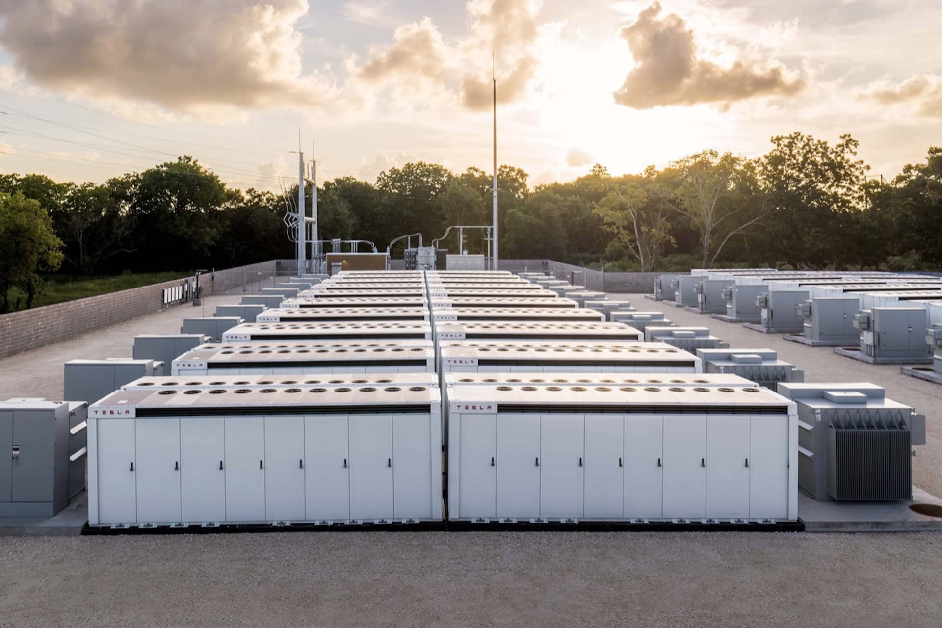 Cover Image for Tesla will Megafabrik in Shanghai bauen