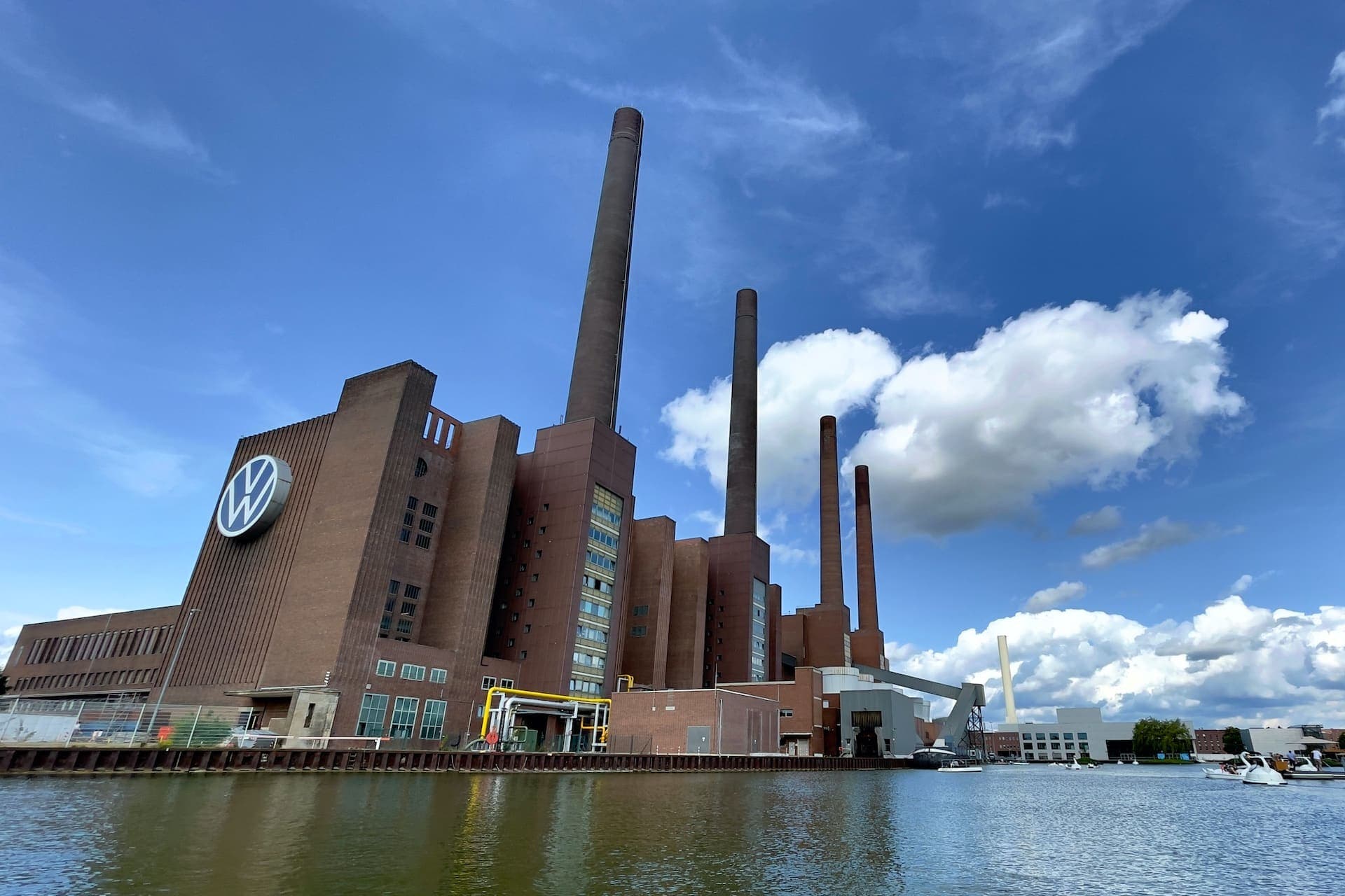 Cover Image for Volkswagen Group: ordentliche Zahlen in schwierigem Umfeld