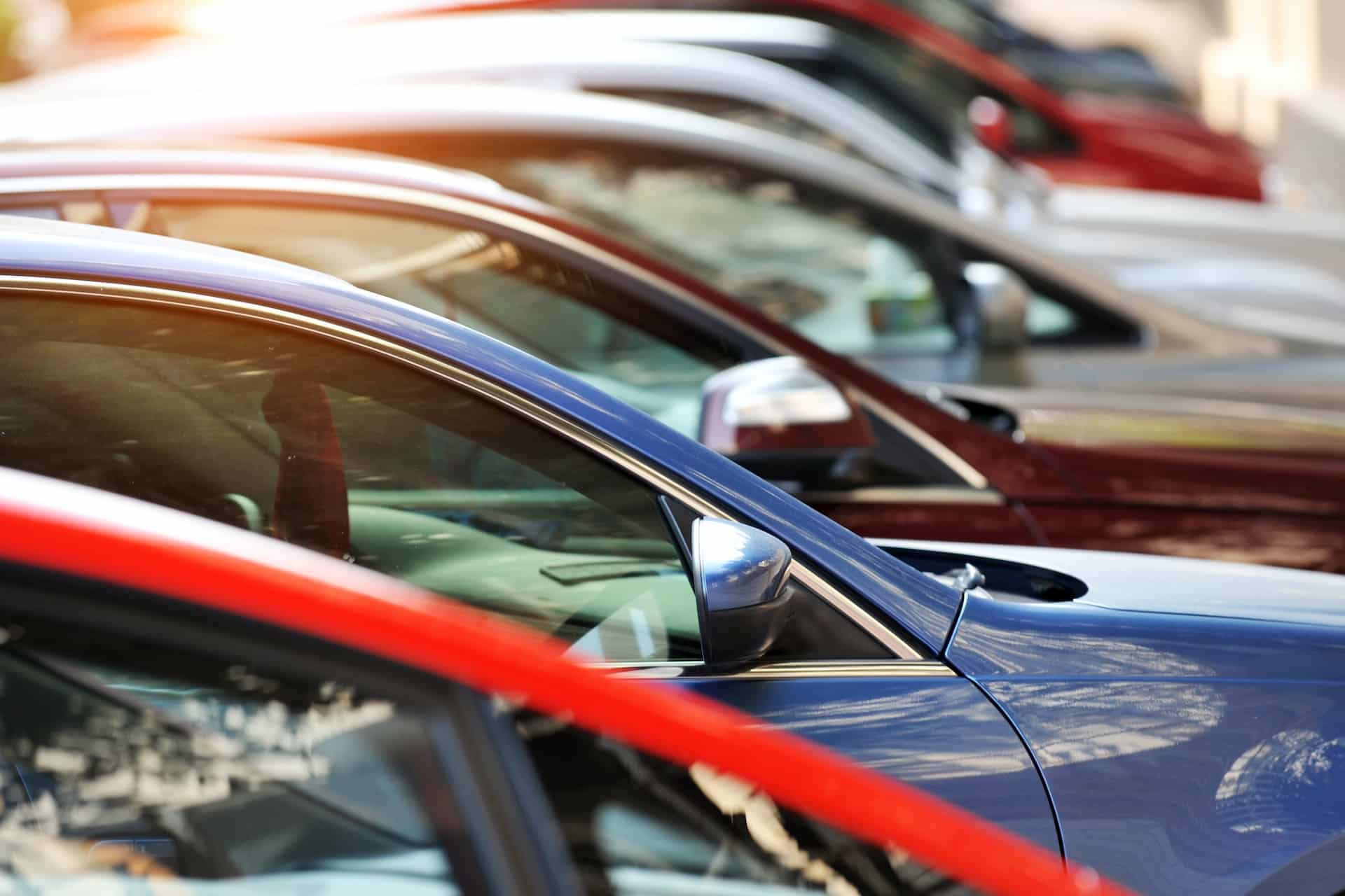 Cover Image for Preisanstieg bei Verbrennern ist höher als bei E-Autos