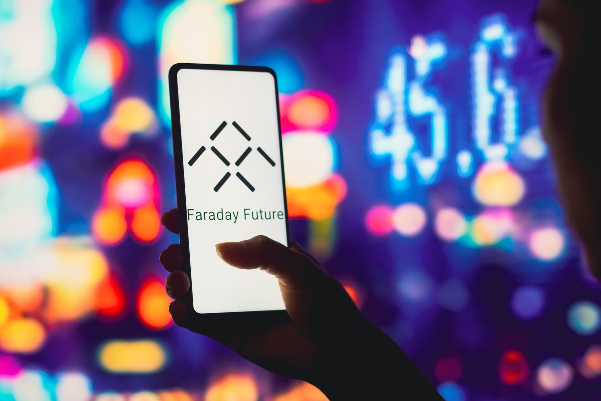 Cover Image for Sinkender Kurs bei Faraday Future