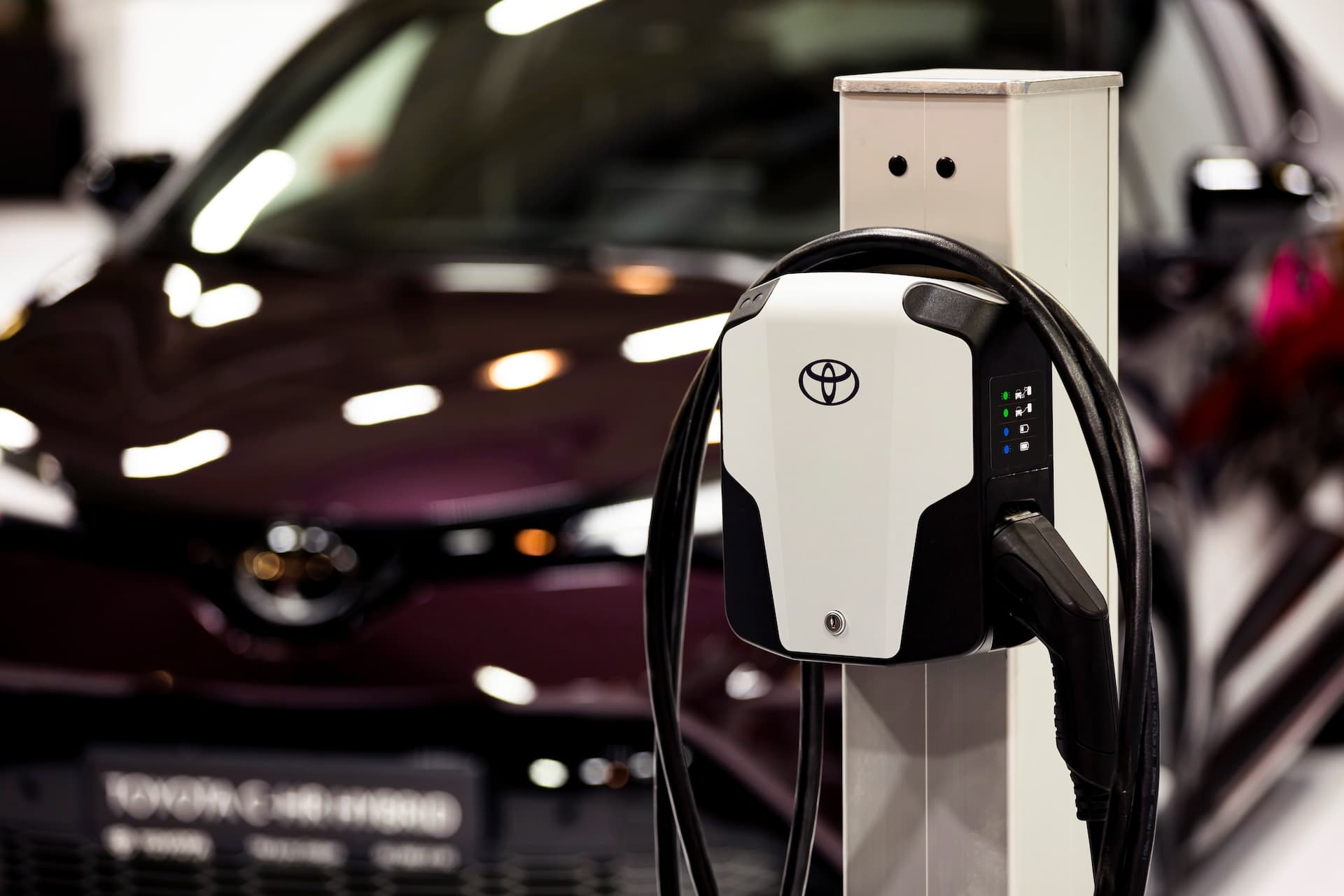 Cover Image for Toyota drückt aufs Elektro-Tempo: Neues Batteriewerk kommt