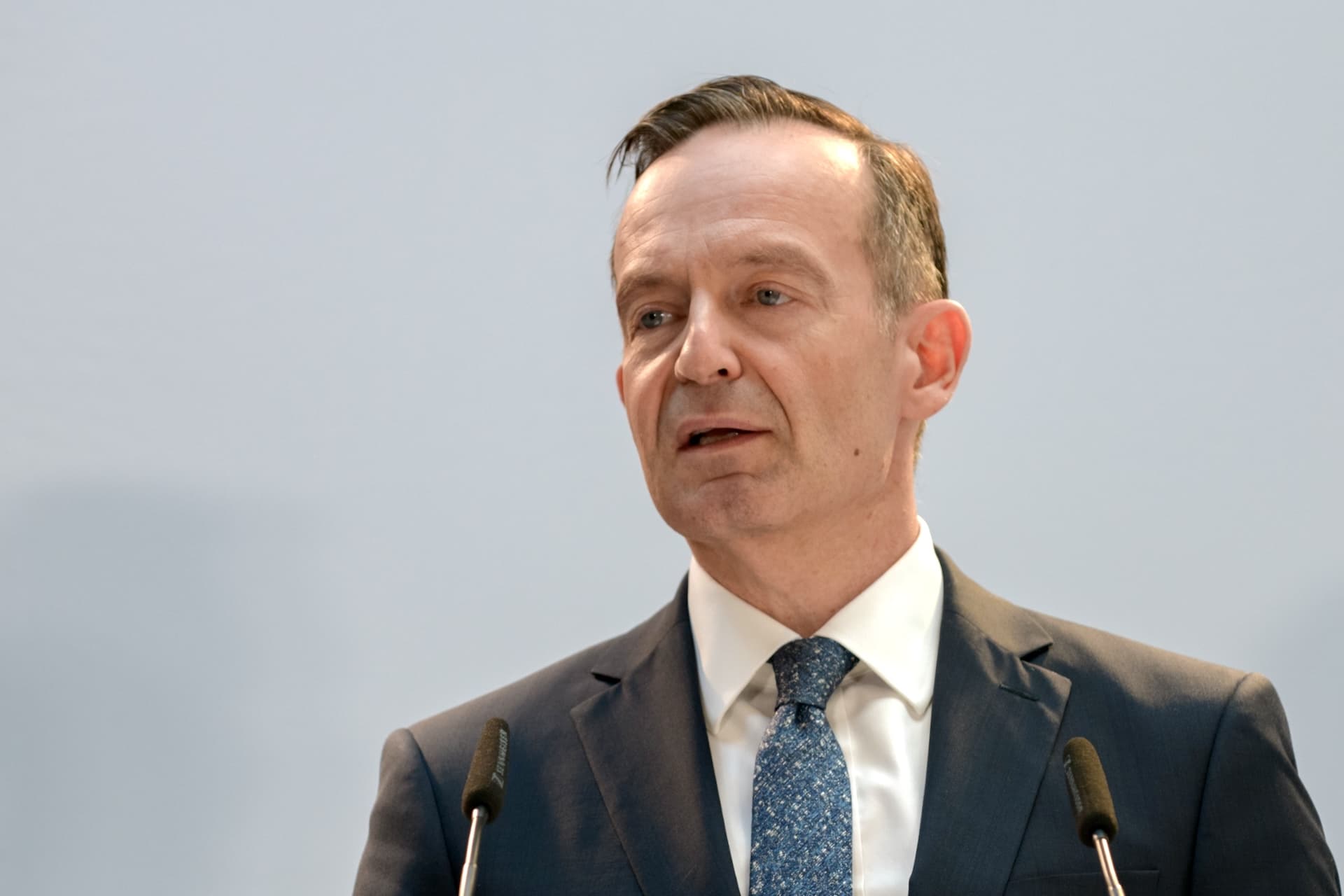 Cover Image for Wissing: Handelskrieg mit China wäre Katastrophe