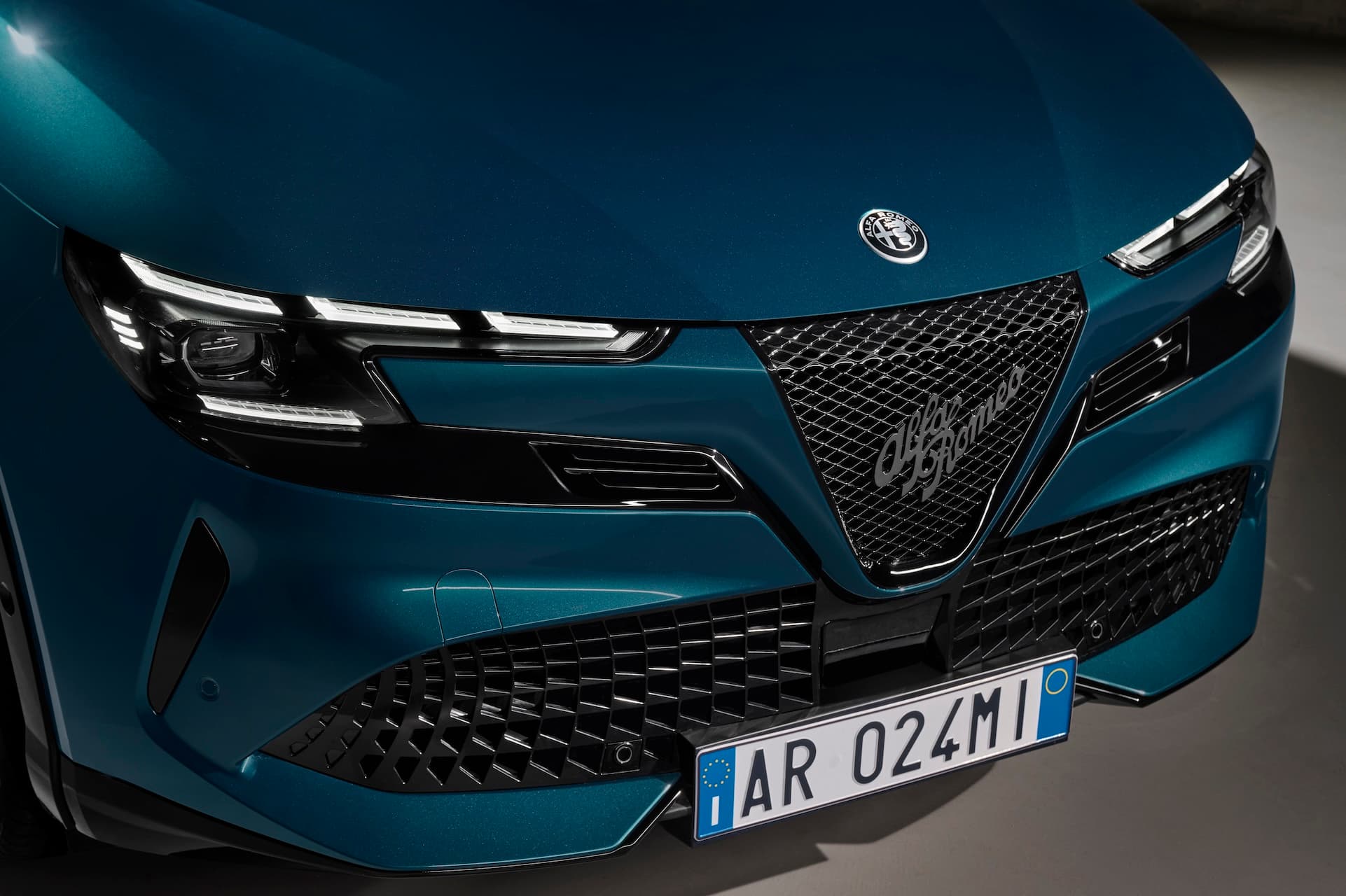 Cover Image for Alfa Romeo preist E-Junior bei 39.500 Euro ein
