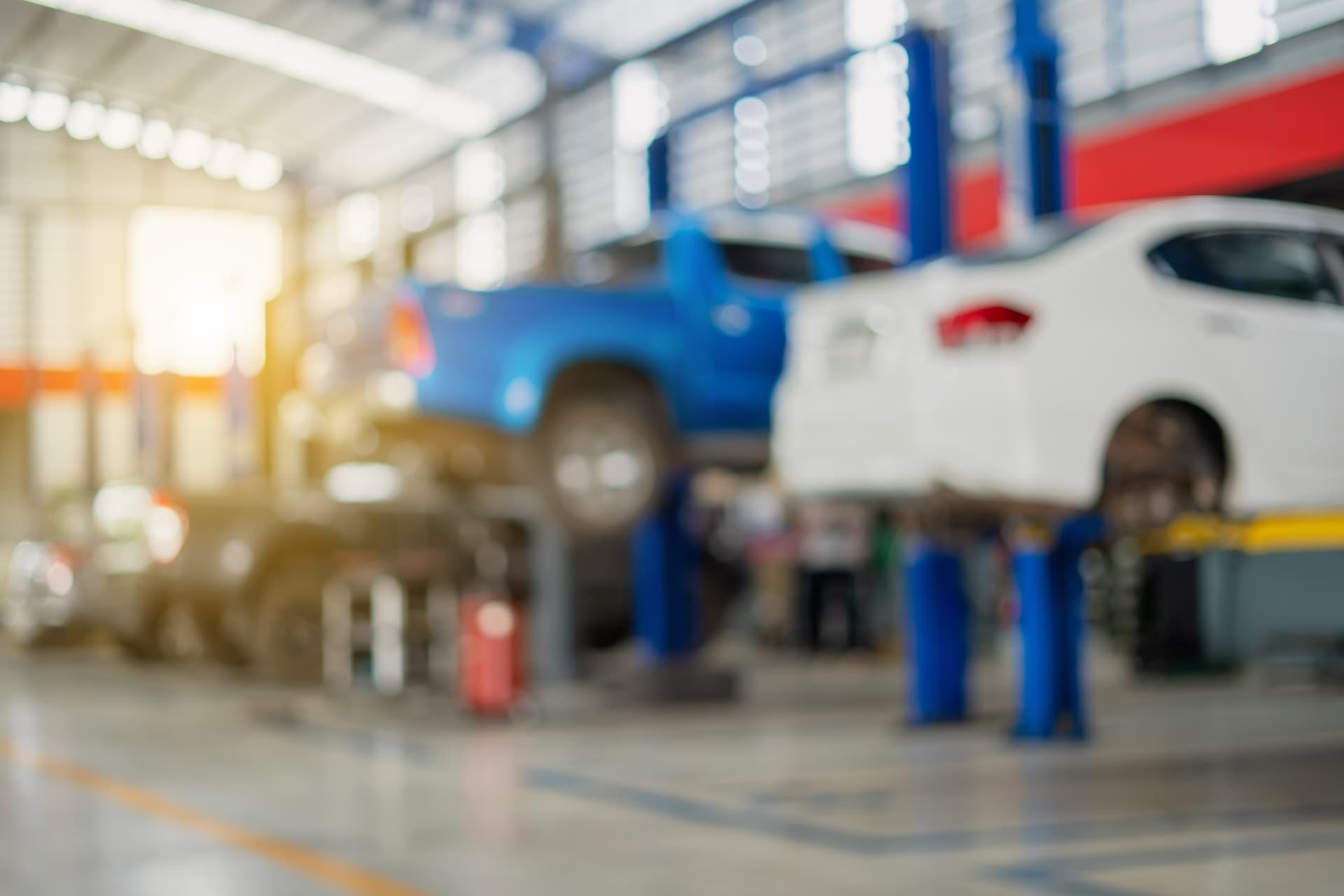 Cover Image for Werkstätten schwanken zwischen Verbrenner und Elektro-Zukunft