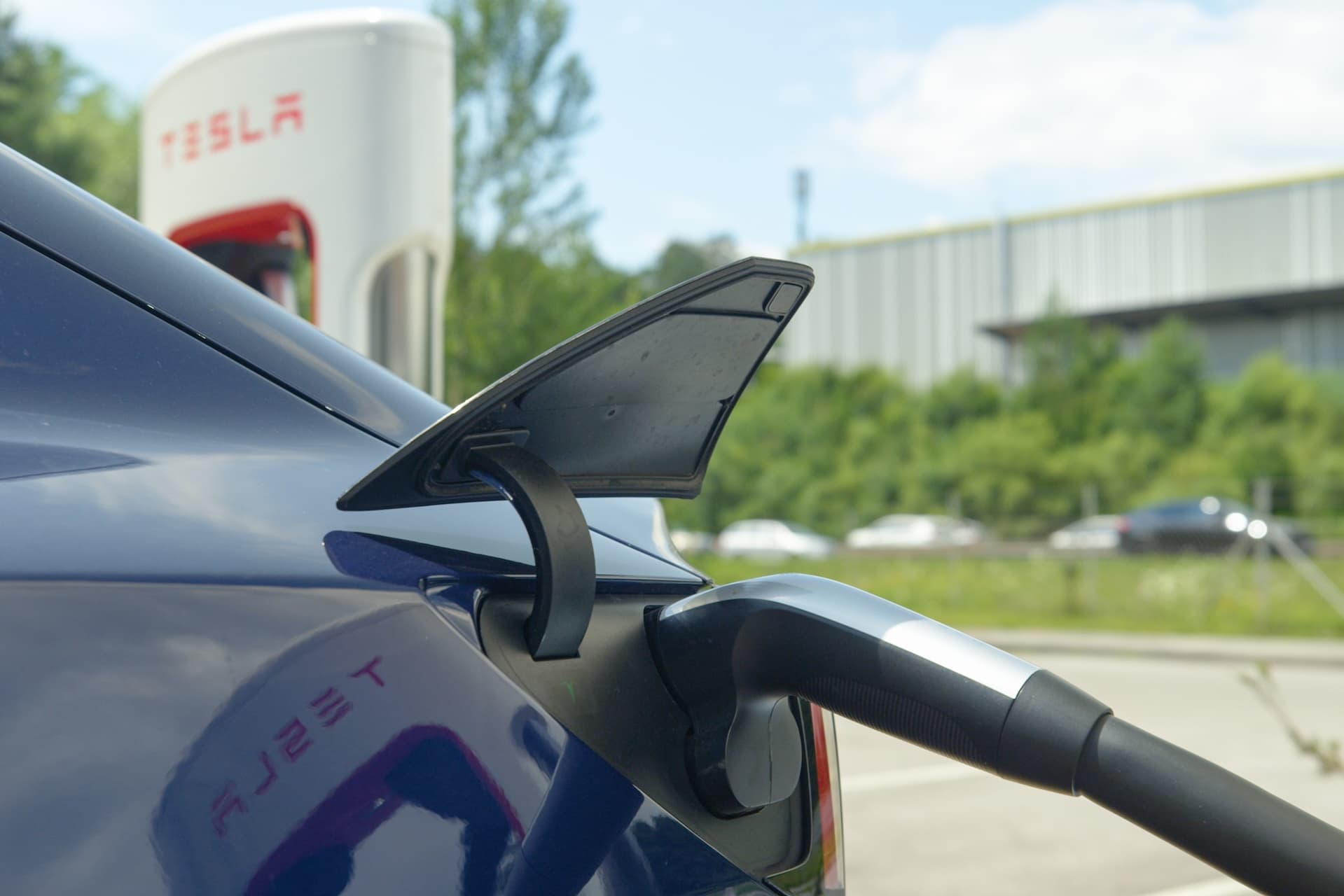 Cover Image for USA: GM, Ford und Co. luchsen Tesla Marktanteile ab