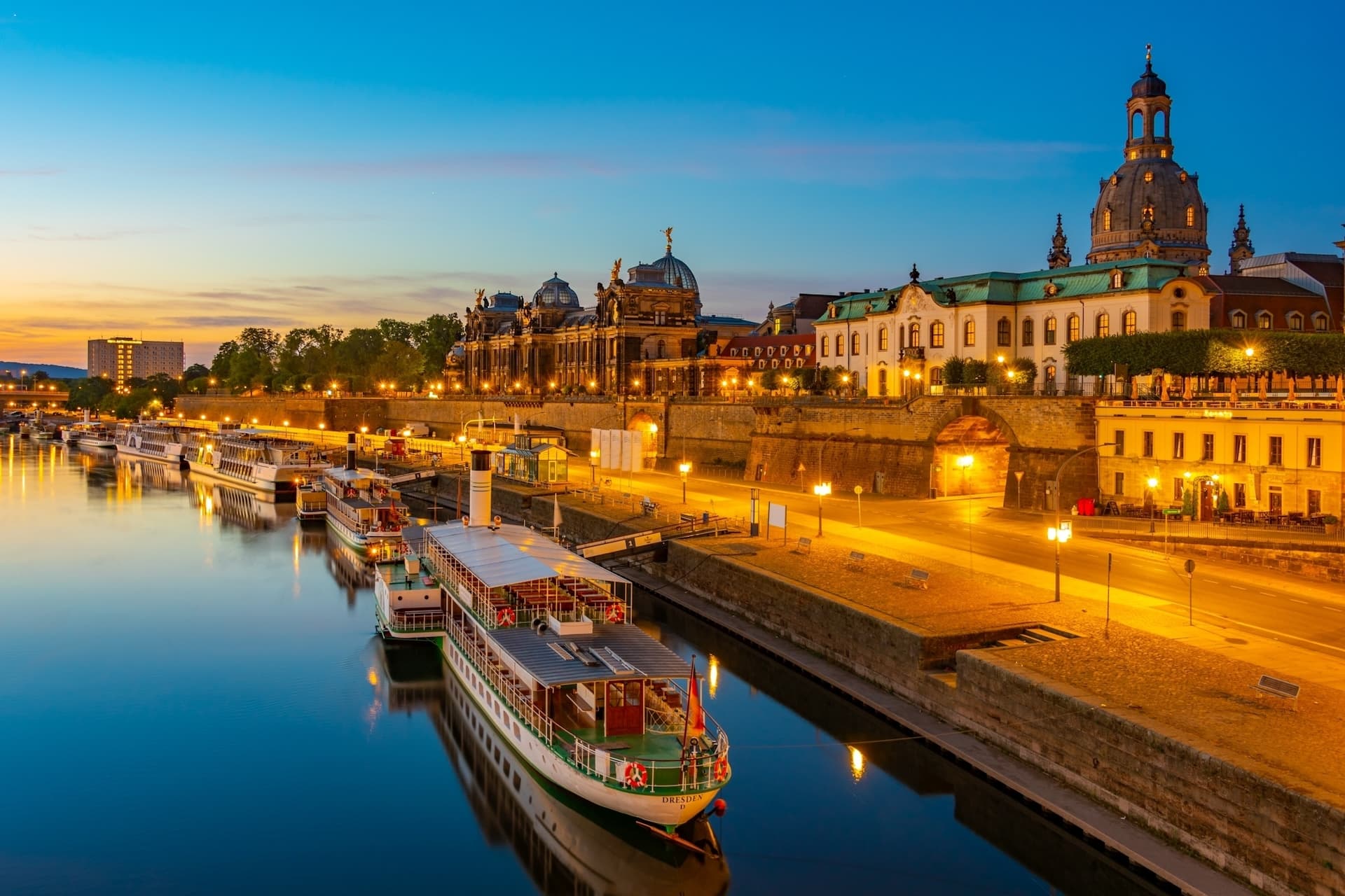 Cover Image for Größte Elektroauto-Rallye Europas steigt am Wochenende