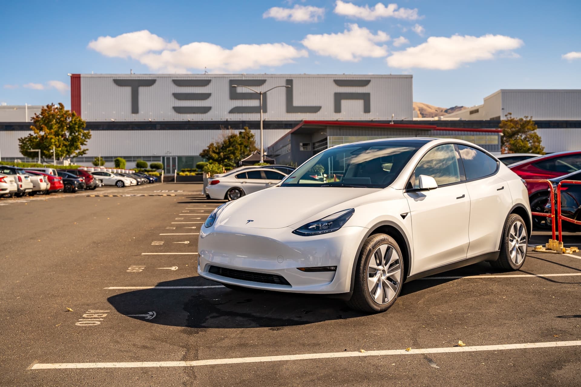 Cover Image for Analyse: Kalifornier wenden sich von Tesla ab