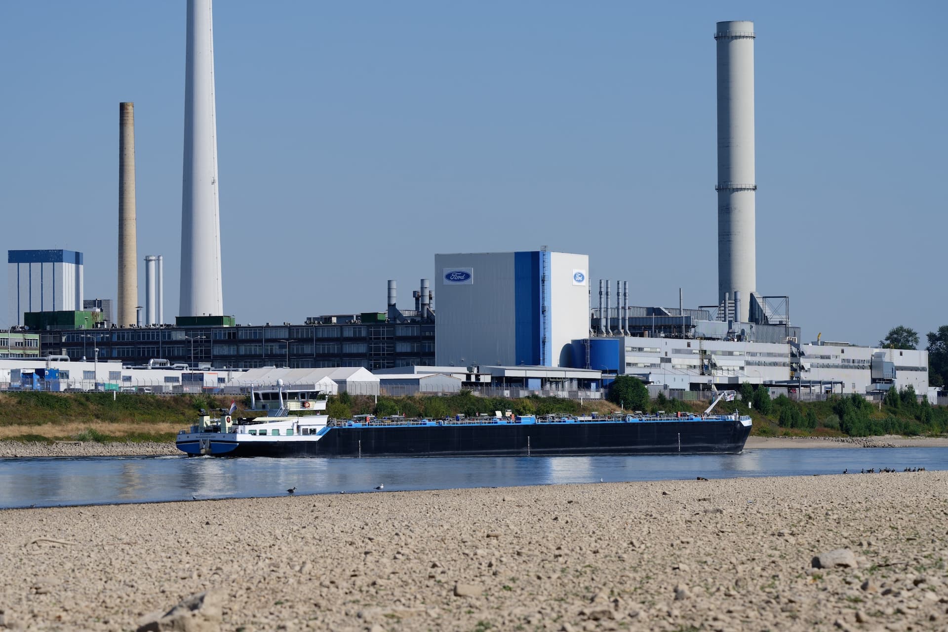 Cover Image for Ford soll Teile des Kölner Werks verkaufen wollen