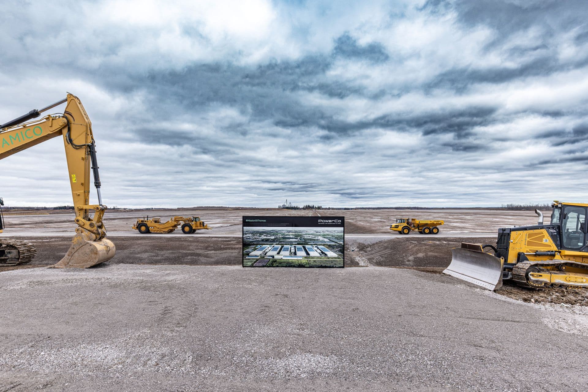 Cover Image for VW hält trotz US-Zöllen an Batteriewerk in Kanada fest