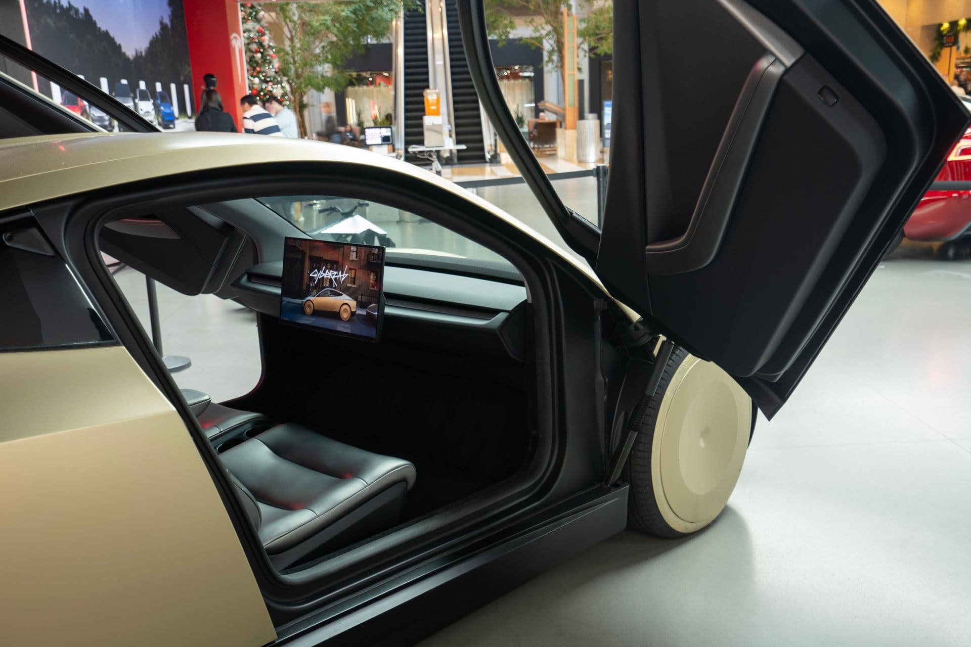 Cover Image for Autonomes Fahren: Experte zweifelt an Tesla