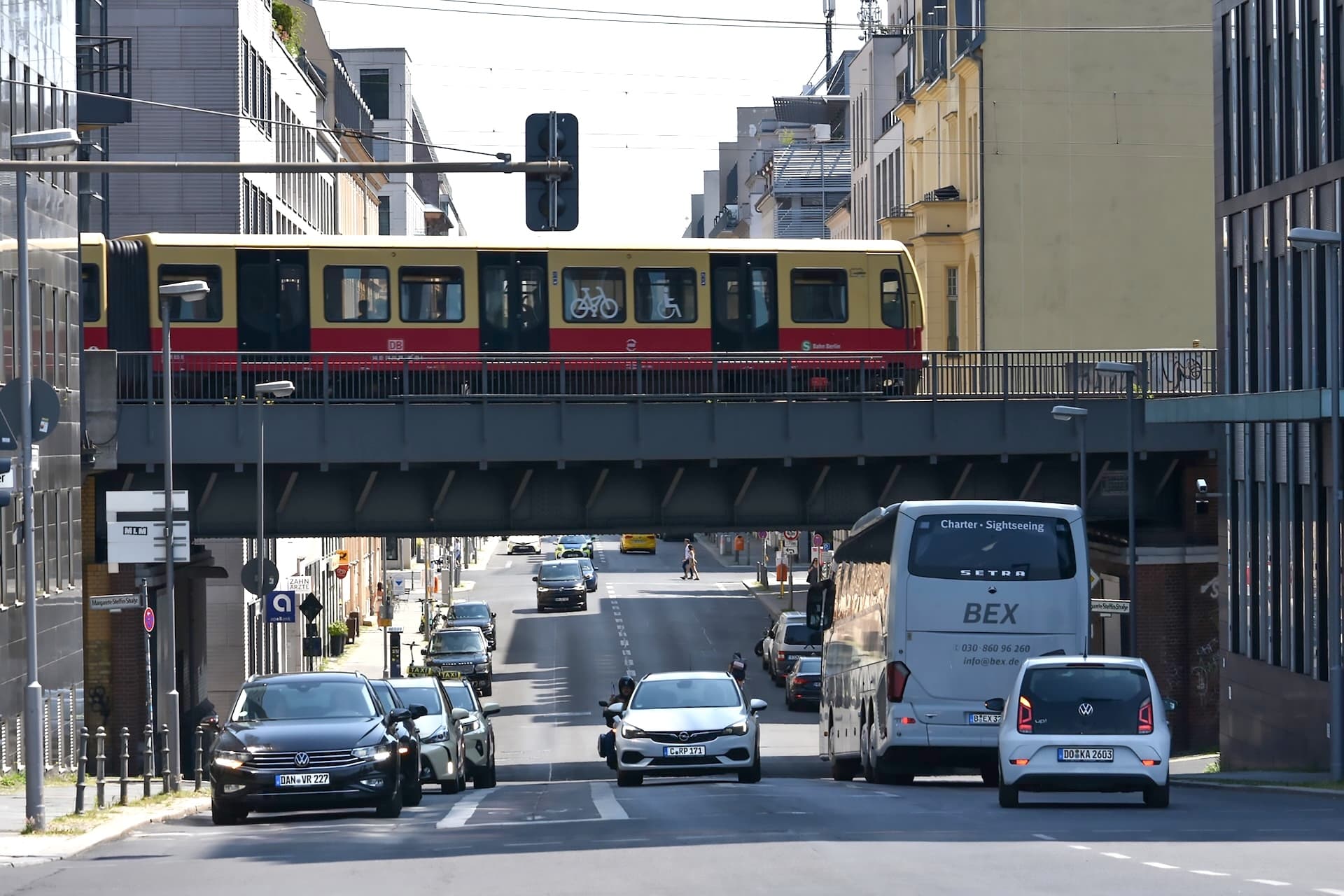 Cover Image for Gezielt statt mit der Gießkanne: Verbände fordern sozial gerechte Förderung der E-Mobilität