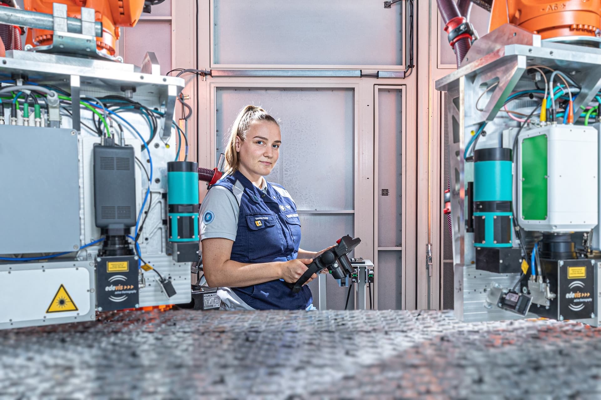 Cover Image for Wie BMW die Serienfertigung seiner neuen E-Auto-Batterien vorbereitet