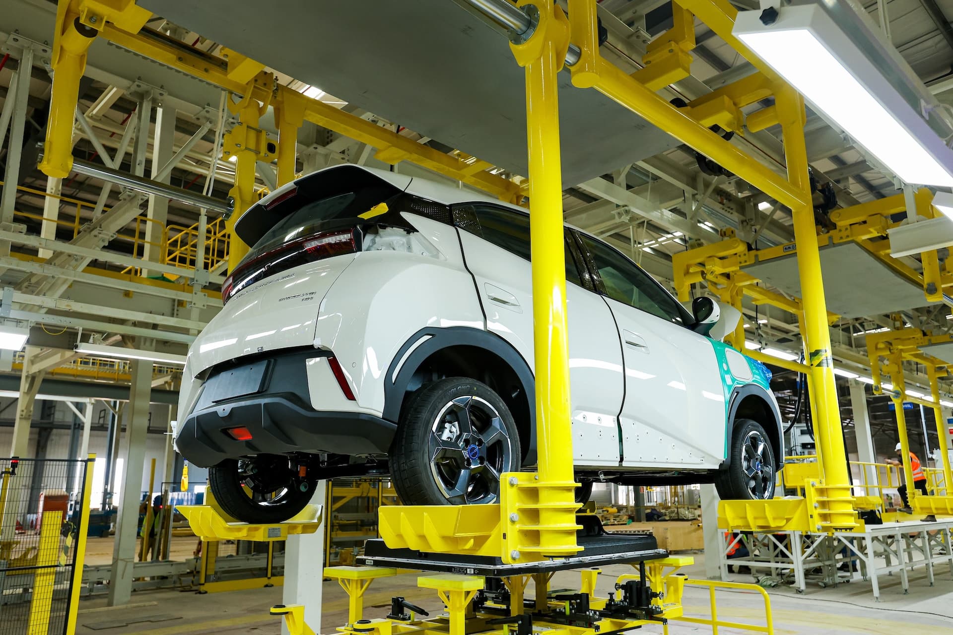 Cover Image for Produziert BYD bald Batterien in Europa?