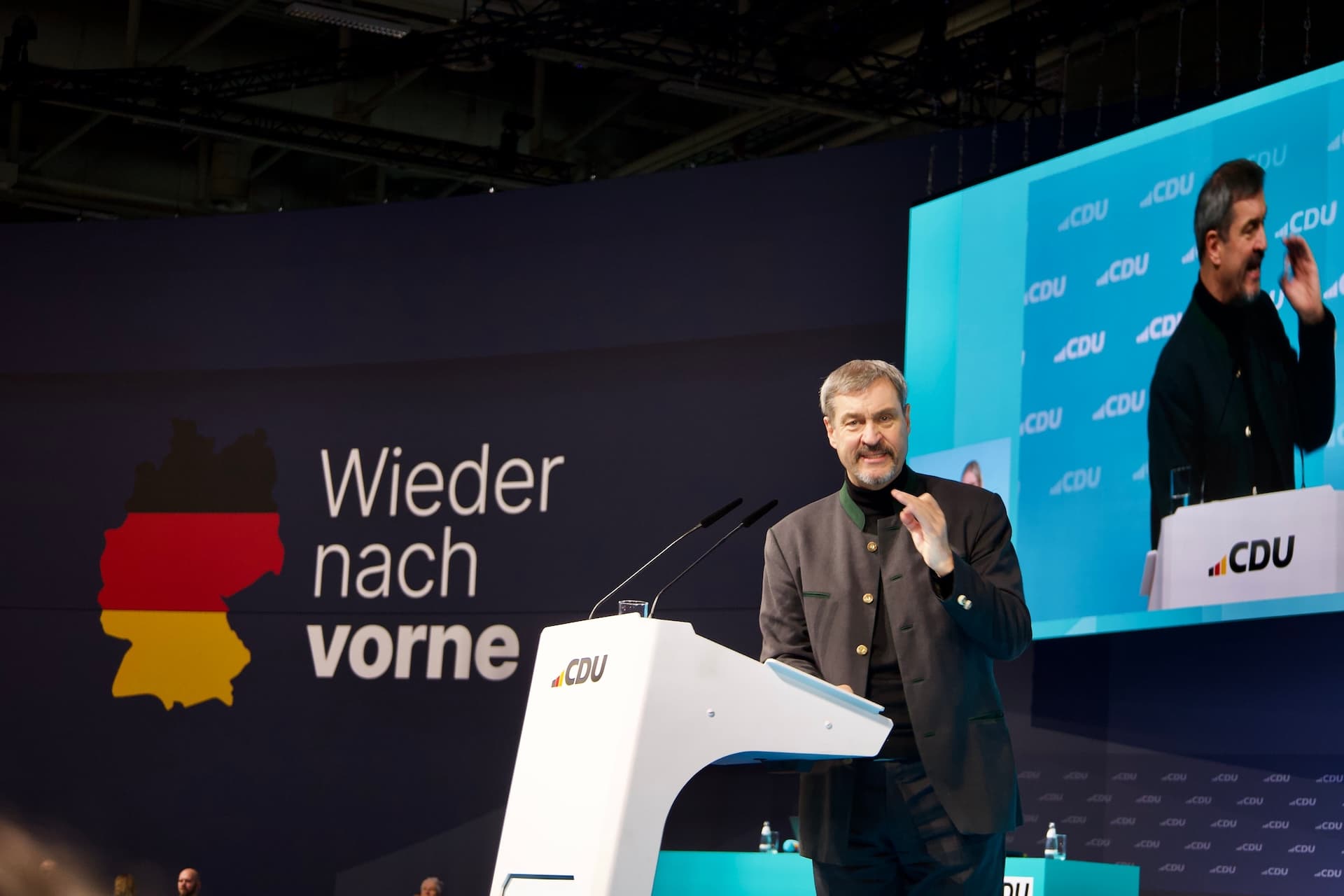 Cover Image for US-Zölle: Söder plädiert für schnellen „Deal“ mit Trump