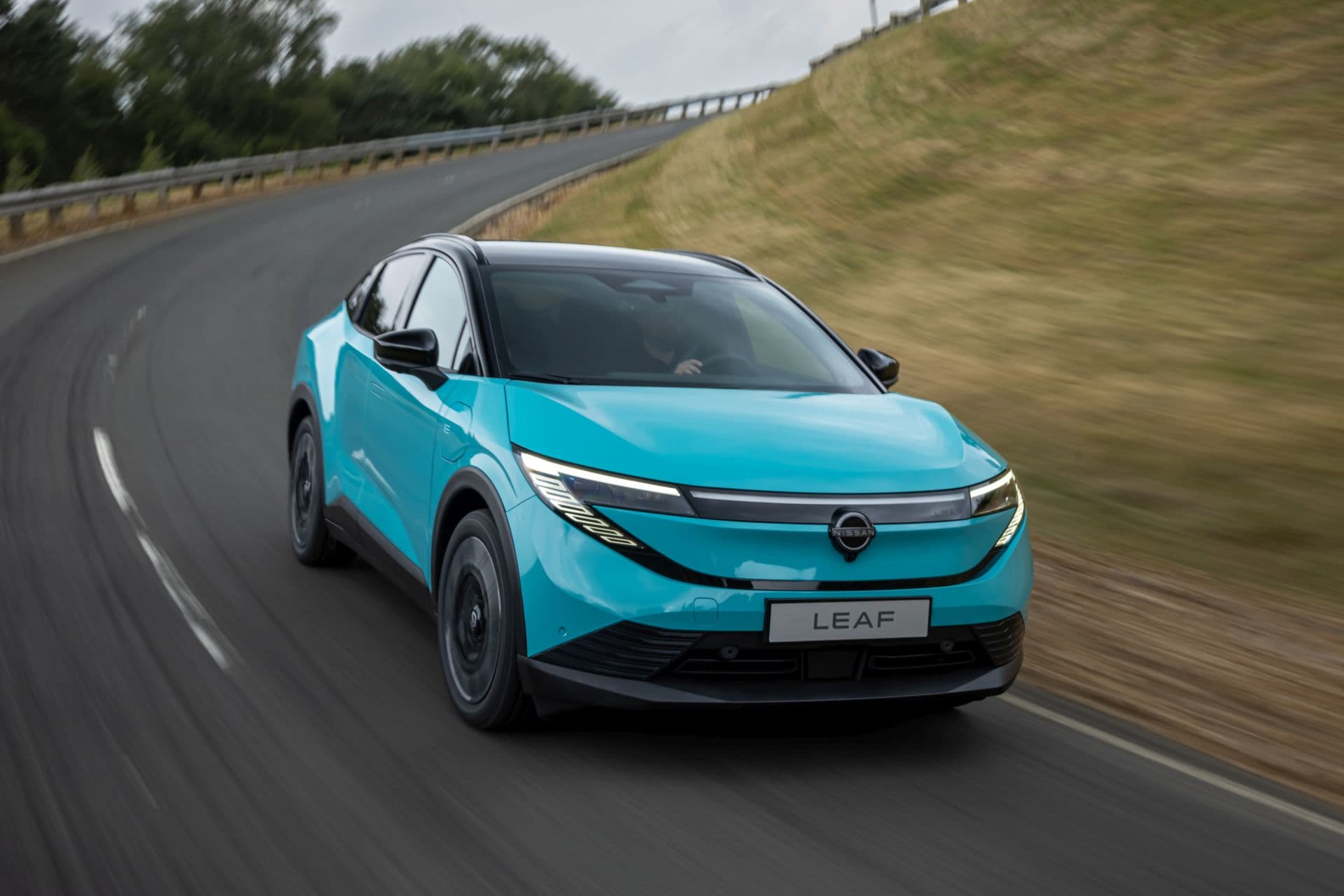 Cover Image for Nissan Leaf: Produktion verzögert sich wegen Batteriemangels