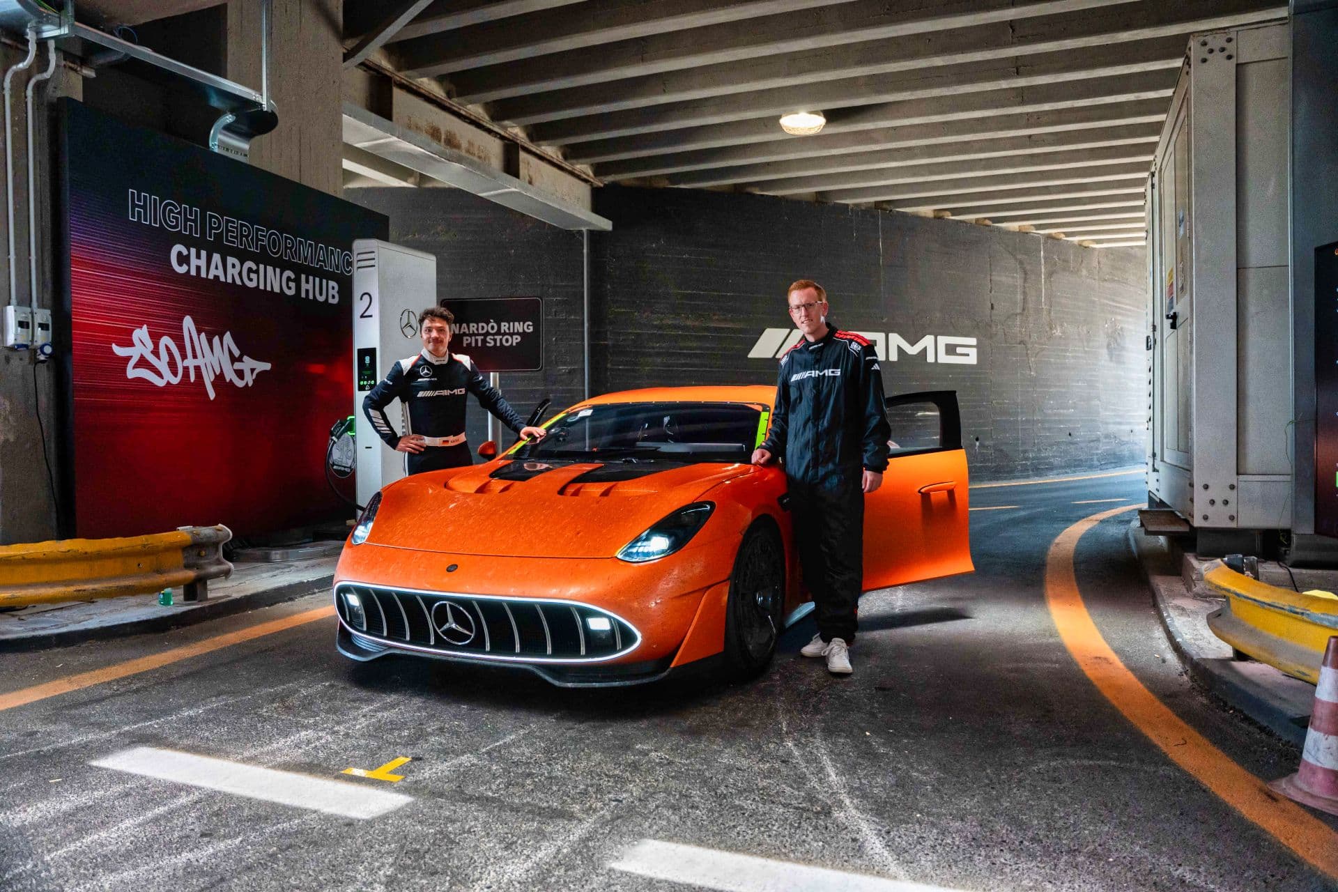 Cover Image for So fährt sich das Concept AMG GT XX mit 960 kW Ladeleistung