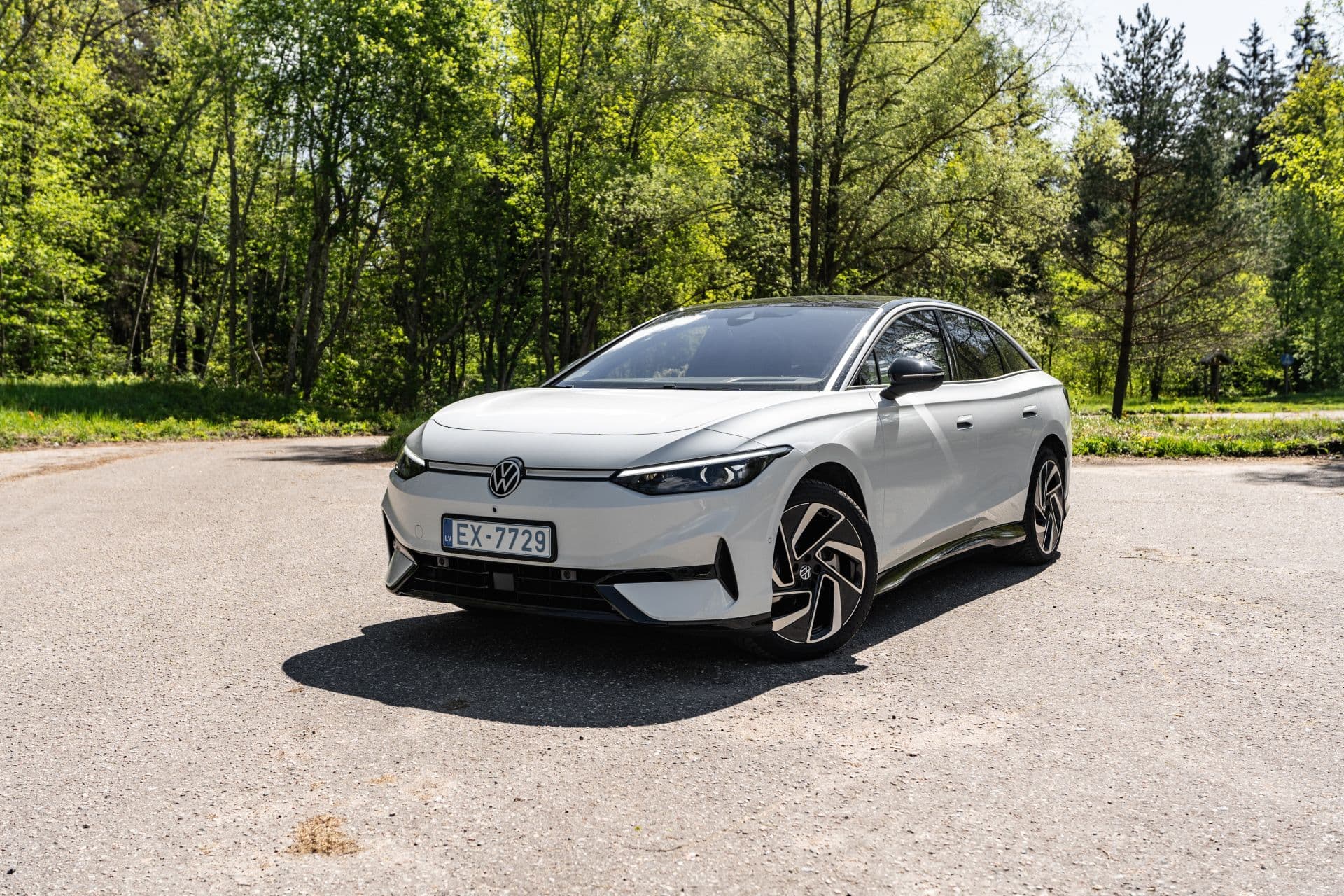 Cover Image for Neue E-Autos verschieben Kräfteverhältnis in Europa