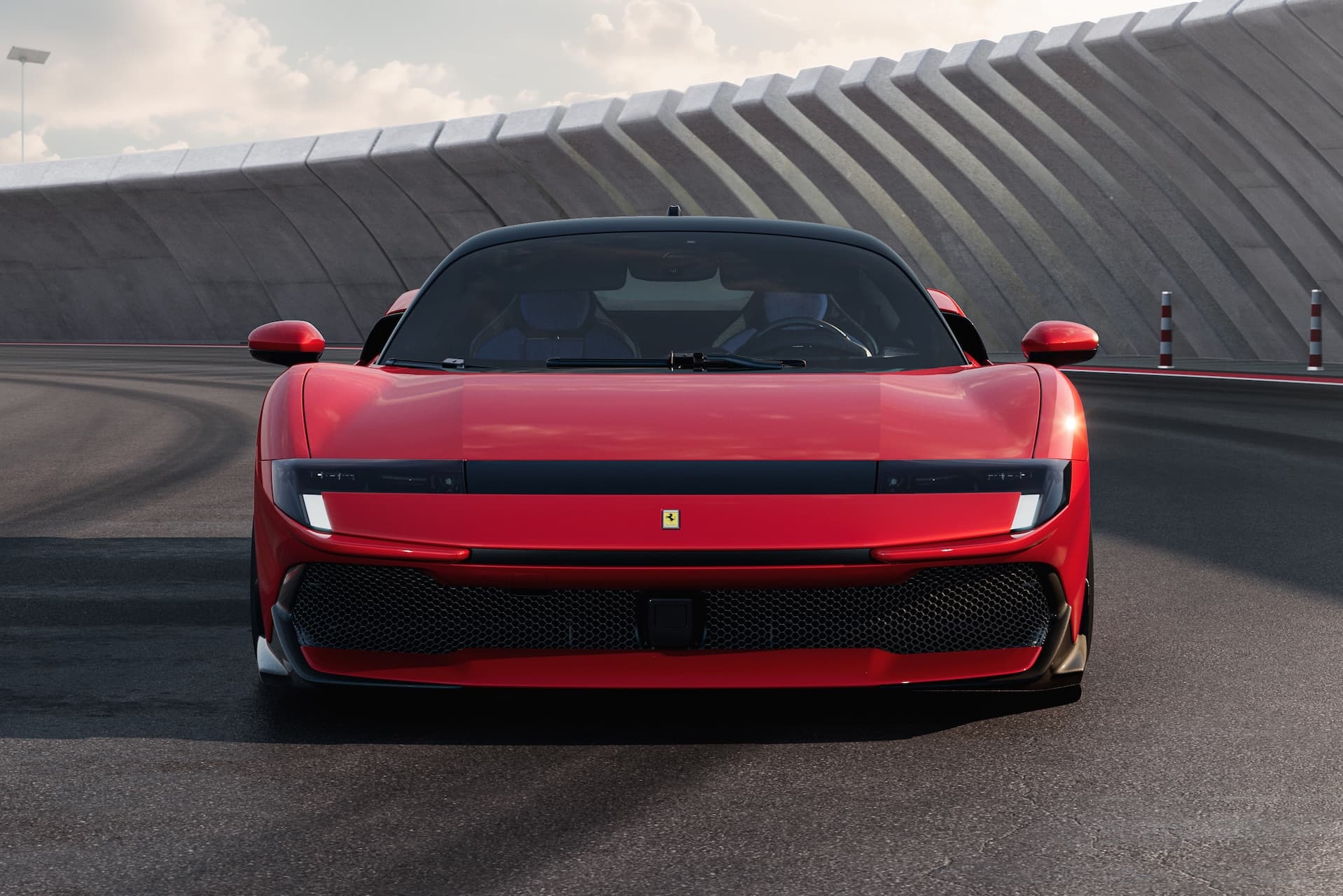 Cover Image for Ferrari belebt den Testarossa als Plug-in-Hybrid mit 1050 PS neu