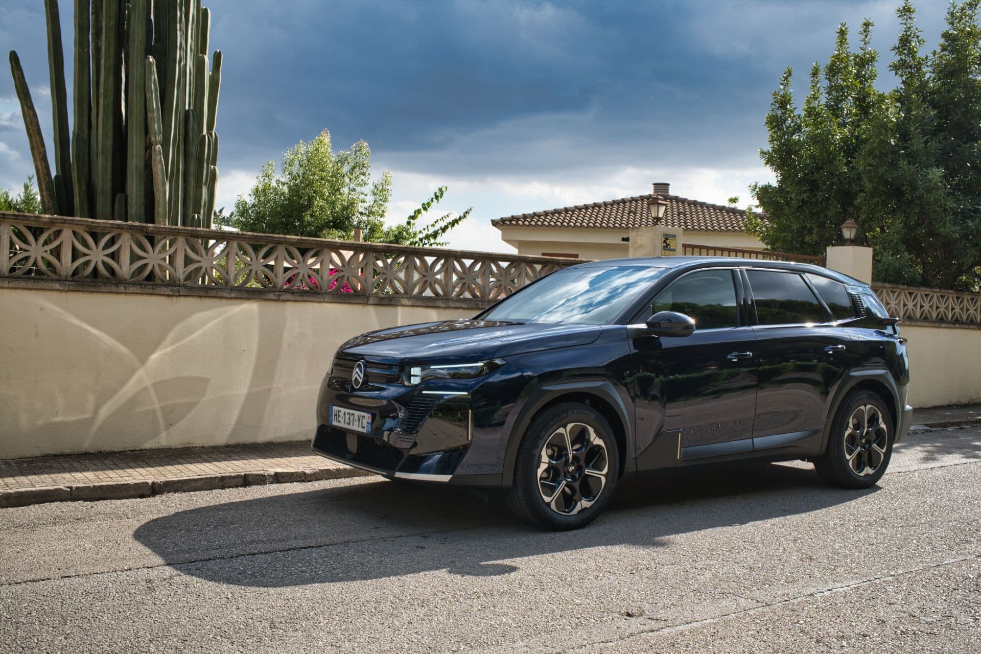 Cover Image for Fahrbericht: So fährt sich der neue Citroën ë-C5 Aircross