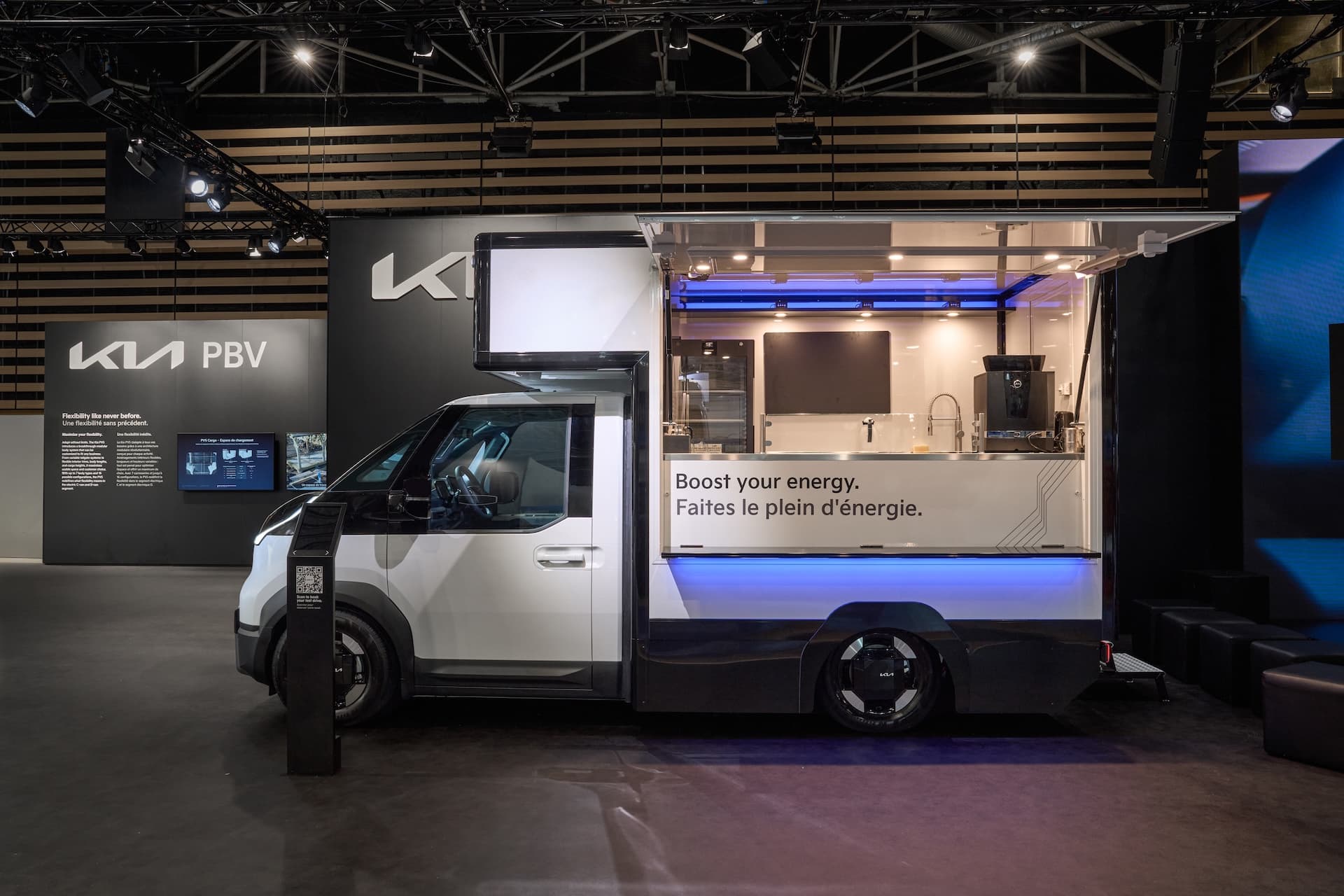 Cover Image for Chassis Cab: Kia zeigt flexible Version des E-Transporters PV5